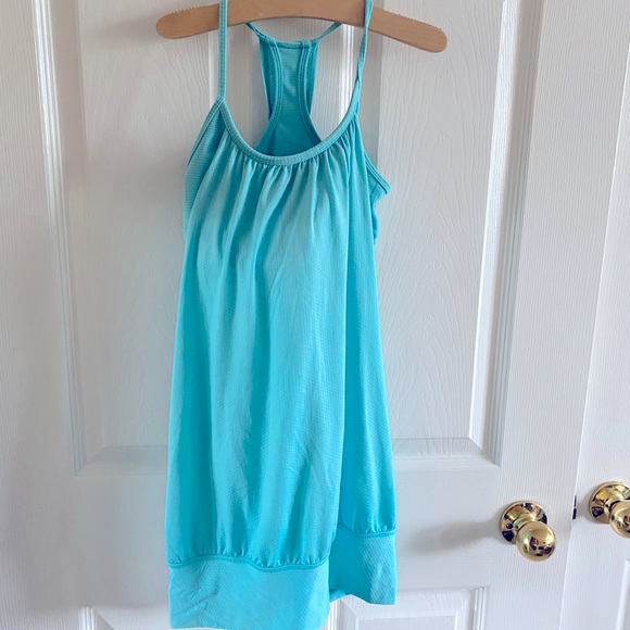 Small Lululemon light blue built in bra loose tank - Picture 2 of 3